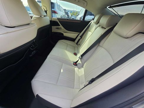Certified 2024 Lexus ES 300h Ultra Luxury w/ Accessory Package (Z2) FWD image 17