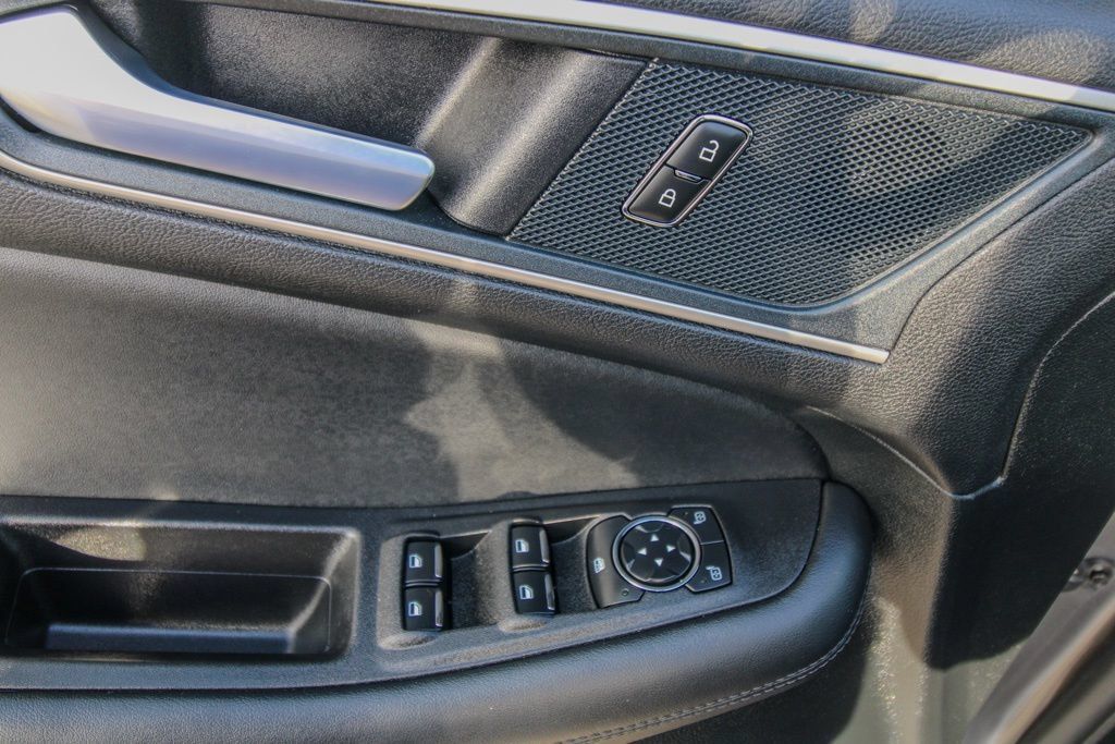Used 2024 Ford Edge SEL w/ Convenience Package AWD/4WD image 12