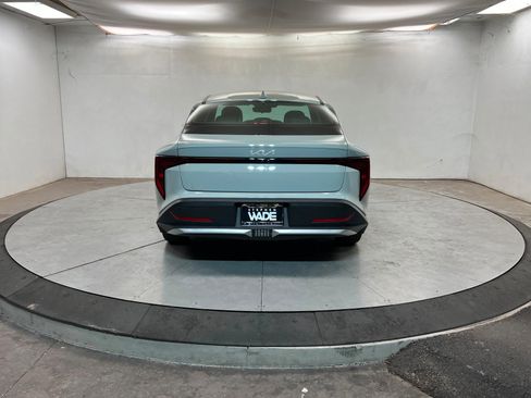 Used 2025 Kia K4 LXS image 5