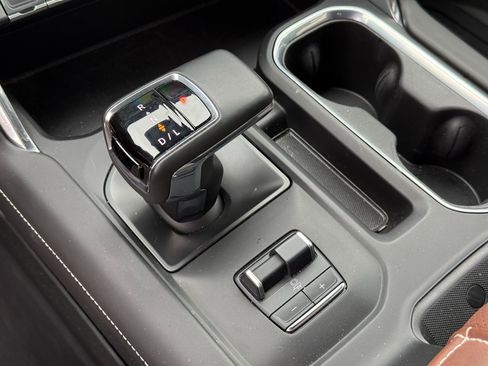 Used 2024 GMC Sierra 1500 Denali Ultimate image 23