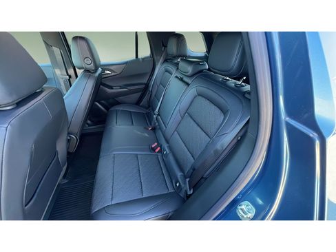 New 2026 Chevrolet Equinox LT w/ Convenience Package II AWD/4WD image 28
