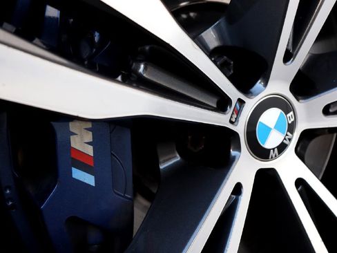 Used 2020 BMW X7 M50i w/ Cold Weather Package image 95