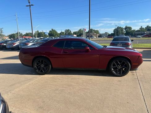 Used 2020 Dodge Challenger SXT w/ Blacktop Package RWD image 4