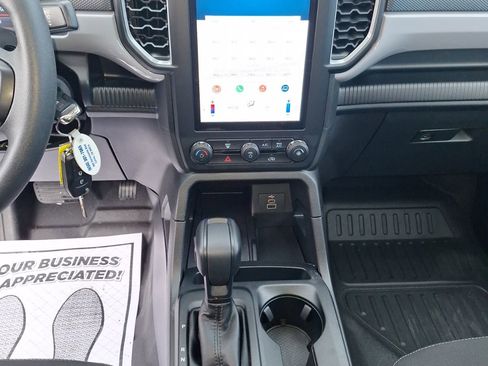 Used 2025 Ford Ranger XL w/ Trailer Tow Package RWD image 11