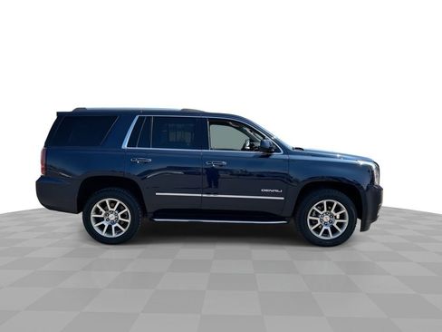 Used 2019 GMC Yukon Denali image 9