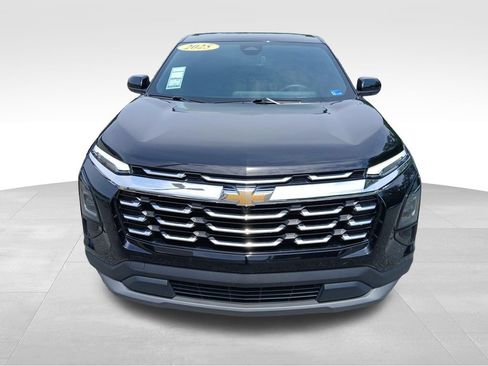 Used 2025 Chevrolet Equinox LT AWD/4WD image 10