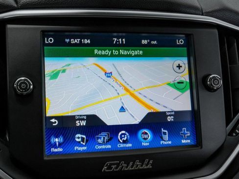 Used 2016 Maserati Ghibli RWD image 21