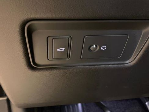 Used 2022 Land Rover Range Rover Westminster Edition image 19