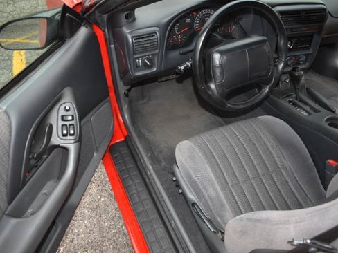 Used 1998 Chevrolet Camaro Z28 w/ Preferred Equipment Group 2 RWD image 32