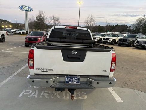 Used 2016 Nissan Frontier SV w/ SV Value Truck Package image 8