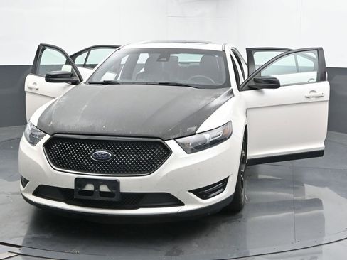 Used 2017 Ford Taurus SHO image 52