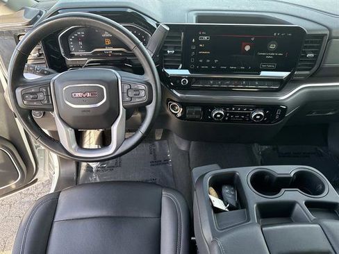 Used 2025 GMC Sierra 2500 SLT image 18