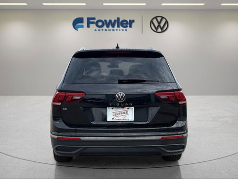 Used 2023 Volkswagen Tiguan SE FWD image 4