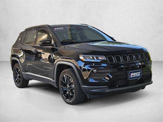 Used 2026 Jeep Compass Latitude w/ Quick Order Package 29K AWD/4WD video 3