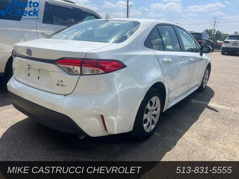 Used 2025 Toyota Corolla LE FWD image 3