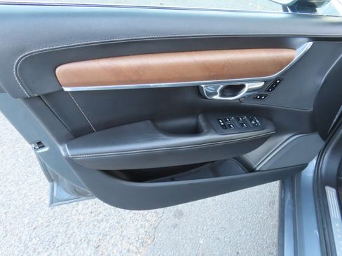 Used 2017 Volvo S90 T6 Inscription image 6