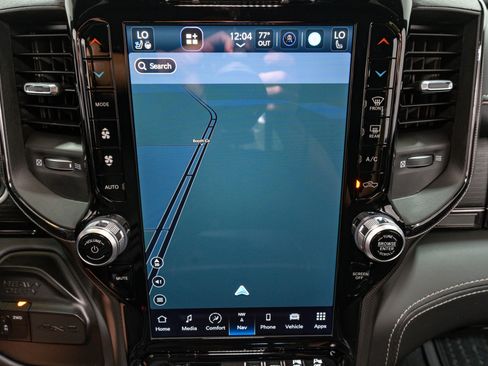 Used 2024 RAM 2500 Limited image 20