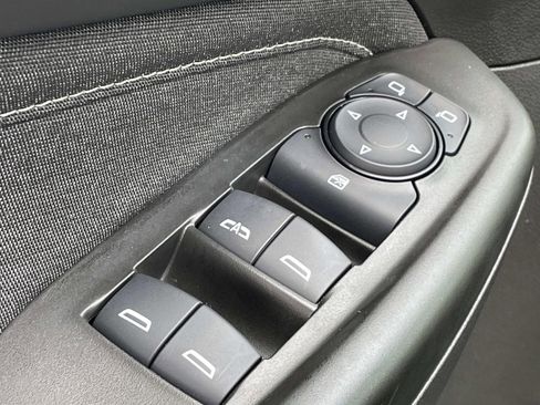 Used 2023 Chevrolet TrailBlazer ACTIV w/ Convenience Package image 16