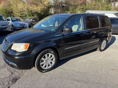 Used 2014 Chrysler Town & Country Touring