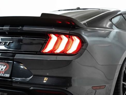 Used 2019 Ford Mustang GT image 12