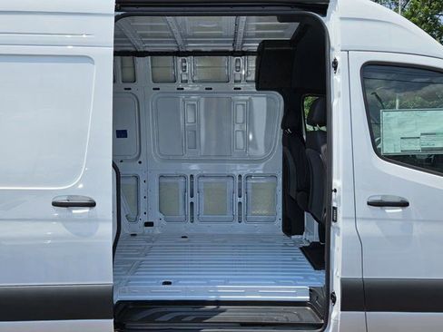 New 2025 Mercedes-Benz Sprinter 2500 image 2