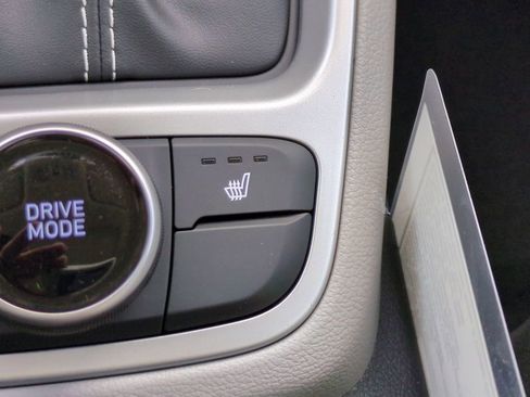 New 2026 Hyundai Venue SEL image 22