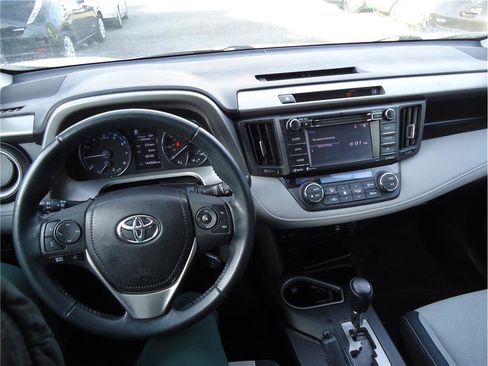 Used 2016 Toyota RAV4 XLE image 16
