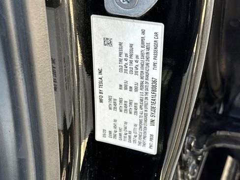 Used 2020 Tesla Model 3 Standard Range Plus image 23