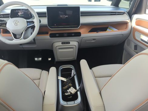 New 2025 Volkswagen ID. Buzz 1st Edition image 20