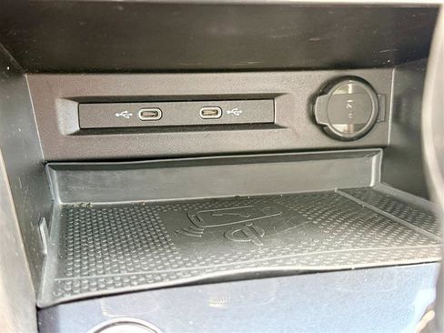 Used 2021 Volkswagen Tiguan S FWD image 13