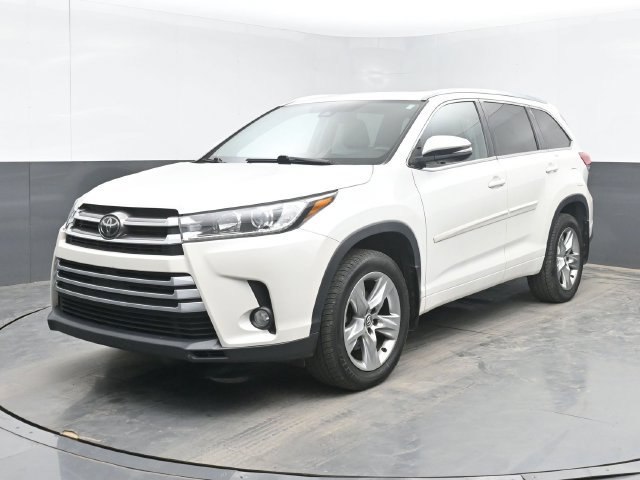 Used 2017 Toyota Highlander Limited AWD/4WD image 5