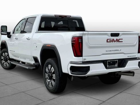 New 2025 GMC Sierra 2500 Denali w/ Denali Reserve Package image 12