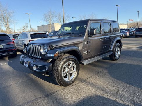 Used 2018 Jeep Wrangler Unlimited Sahara w/ Dual Top Group image 1