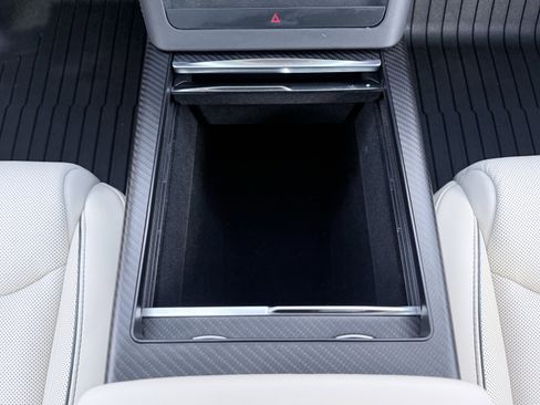 Used 2025 Tesla Model X Plaid image 80