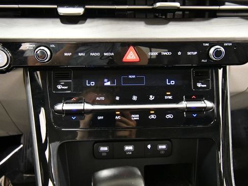 Certified 2023 Kia Carnival SX FWD image 27