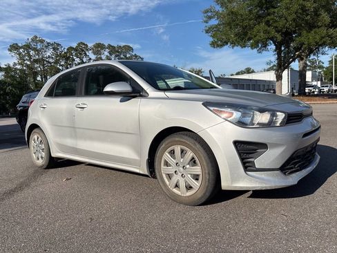 Used 2022 Kia Rio S FWD image 1