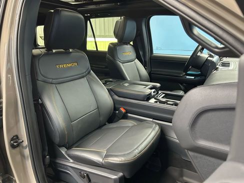 New 2026 Ford Expedition Tremor image 51
