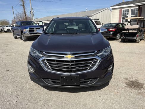 Used 2018 Chevrolet Equinox Premier image 3