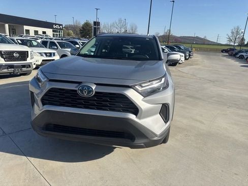 Used 2024 Toyota RAV4 XLE image 2