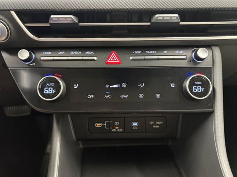 Used 2025 Hyundai Sonata SEL FWD image 16