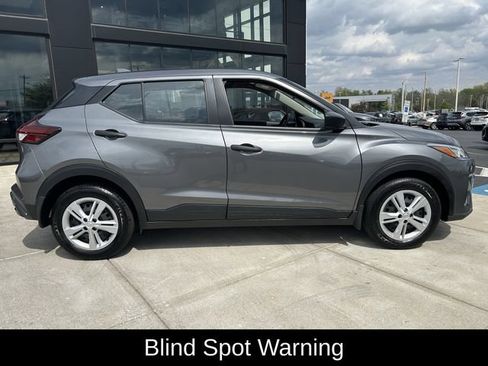 Used 2025 Nissan Kicks Play S FWD image 8