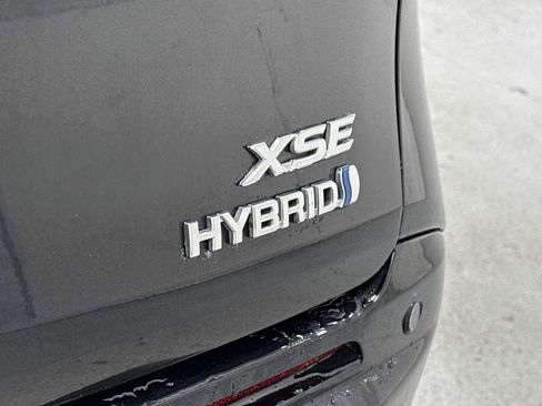 Used 2021 Toyota Sienna XSE image 30