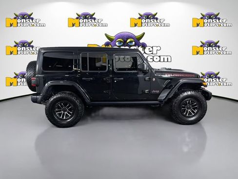 Used 2024 Jeep Wrangler Unlimited Rubicon AWD/4WD image 4
