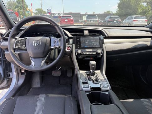 Used 2018 Honda Civic EX image 12