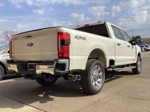 New 2026 Ford F250 Lariat w/ Lariat Premium Package AWD/4WD image 2
