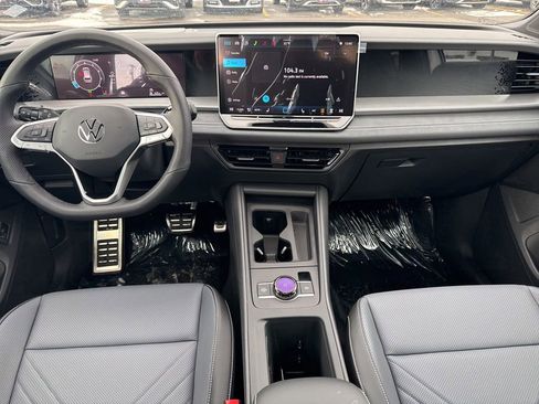 New 2026 Volkswagen Tiguan SE R-Line AWD/4WD image 11