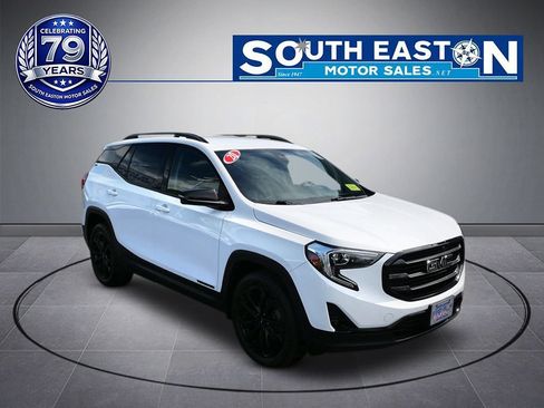 Used 2020 GMC Terrain SLT w/ Preferred Package FWD image 2