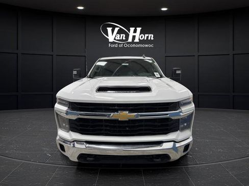 Used 2024 Chevrolet Silverado 2500 LT image 10