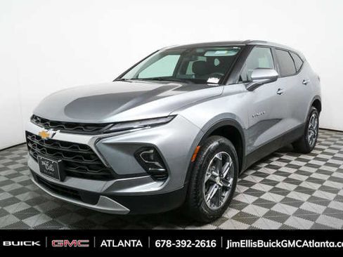 Used 2025 Chevrolet Blazer LT image 29
