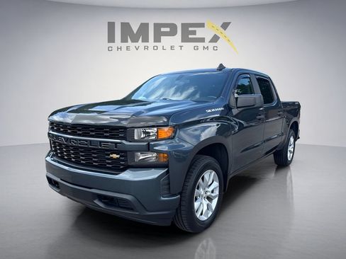 Used 2020 Chevrolet Silverado 1500 Custom w/ Custom Value Package AWD/4WD image 1
